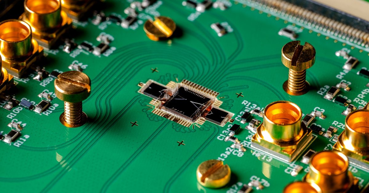 Equal1 Launches Bell-1, the First Plug-and-Play Quantum Computer Powered by Hybrid Silicon Chip