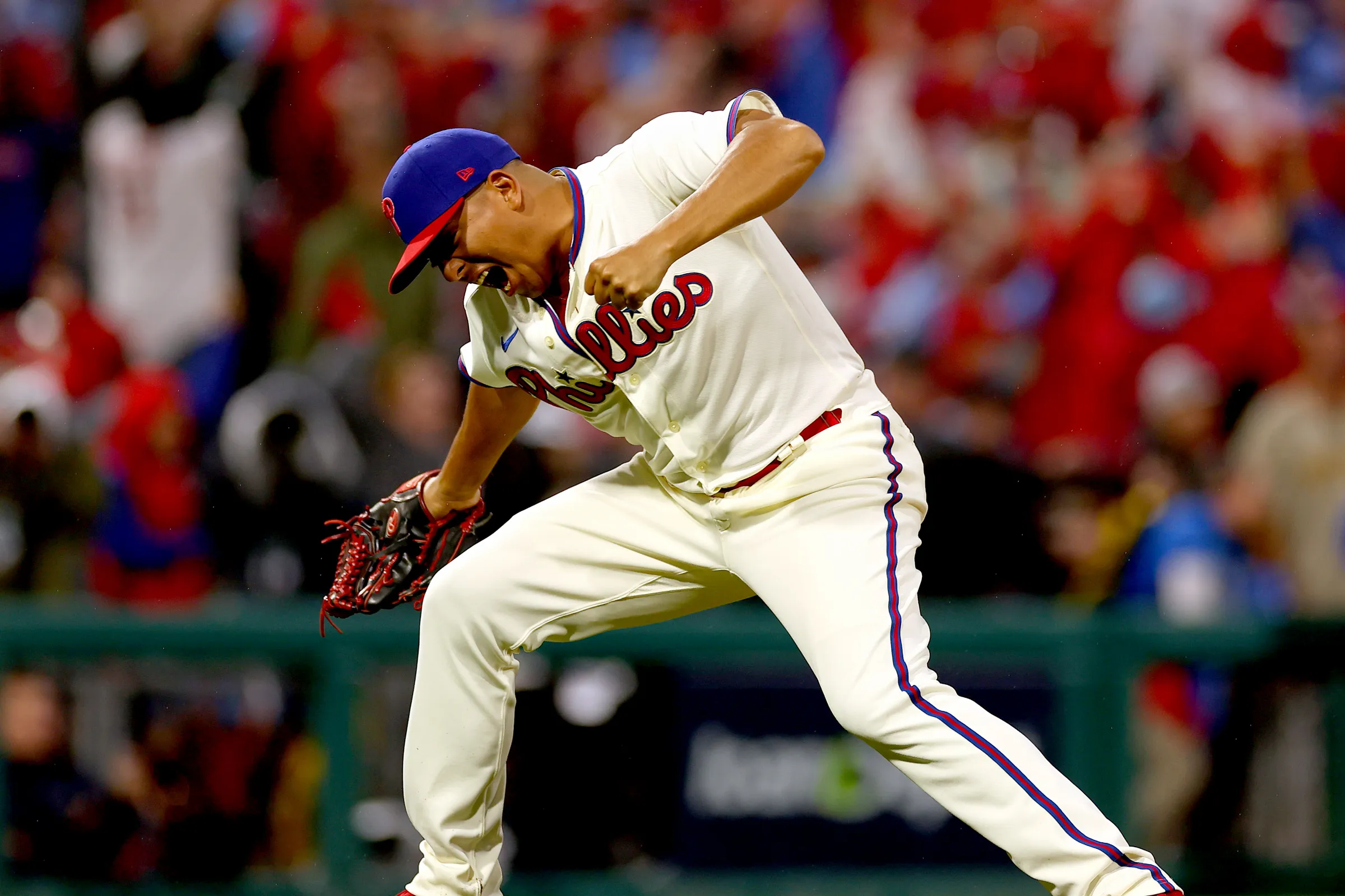 MLB Fans Face Fragmented Viewing in 2025 as Games Shift Across Networks, Streams, and Blackouts