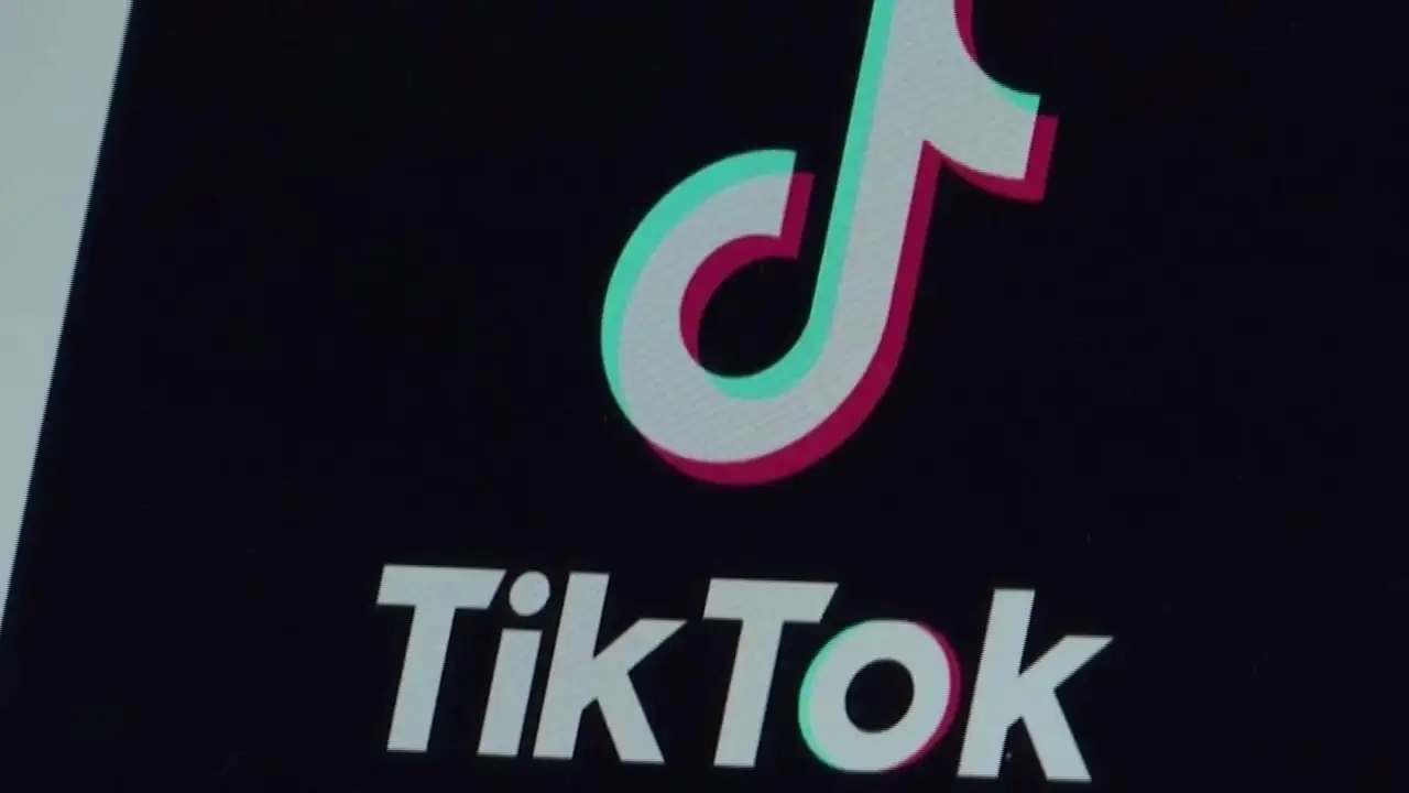 TikTok’s Future Hangs in Limbo as Deadline Looms and Competitors Seize Opportunity