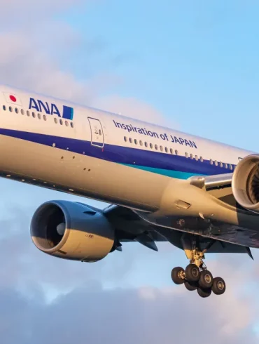 ANA Flight Makes Emergency Landing After Passenger Tries to Open Mid-Air Exit Door