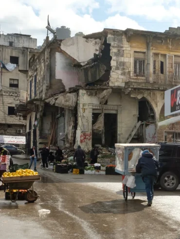 Amid Rubble and Ruin, Nabatieh’s Monday Market Stands as a Testament to Survival and Resistance