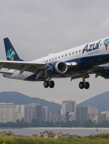 Azul Files for Chapter 11 as Pandemic Debt Mounts, Jeopardizing Gol Merger and Investor Confidence