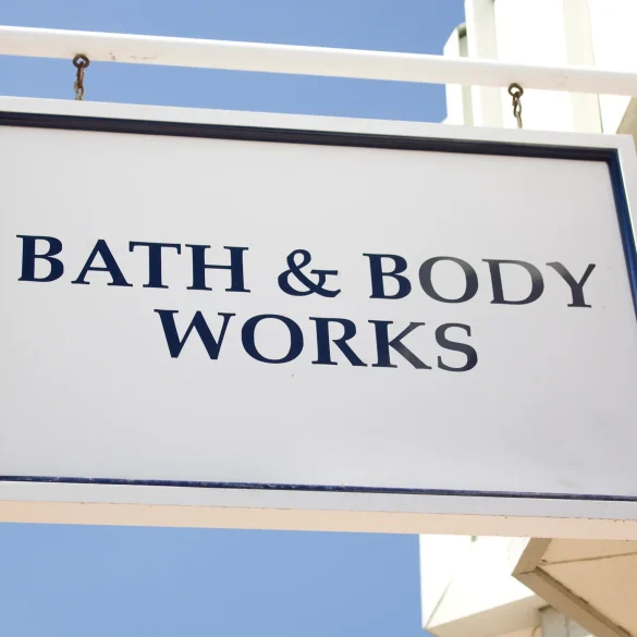 Bath & Body Works Stock Dips as CEO Gina Boswell Exits and Daniel Heaf Takes the Helm