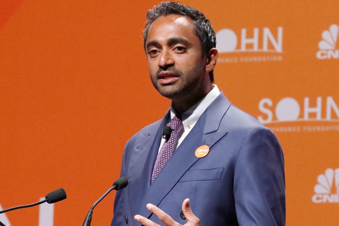 Chamath Palihapitiya Warns of Looming Liquidity Crunch as Subprime Credit Markets Flash Distress Signals