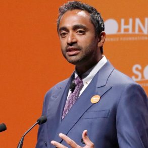 Chamath Palihapitiya Warns of Looming Liquidity Crunch as Subprime Credit Markets Flash Distress Signals
