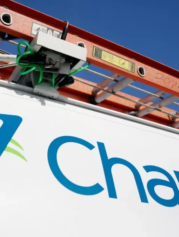 Charter and Cox Merge in $34.5 Billion Deal to Compete With Streaming and Wireless Rivals