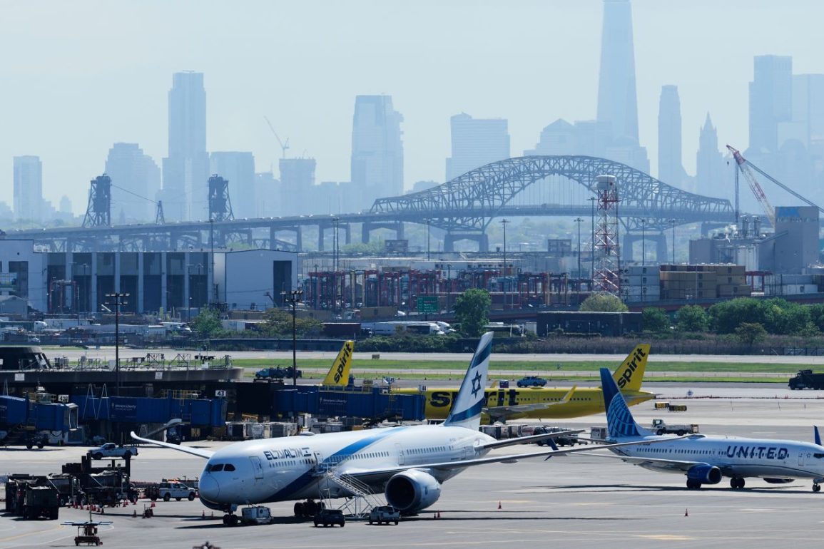 FAA’s Outdated Systems and Staffing Crisis Push U.S. Air Traffic Control to the Brink