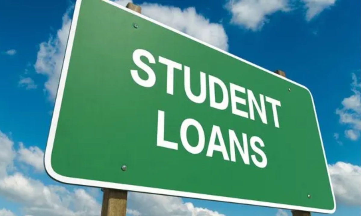 Federal Student Loan Collections Resume as SAVE Plan Stalls and Borrowers Face Renewed Confusion