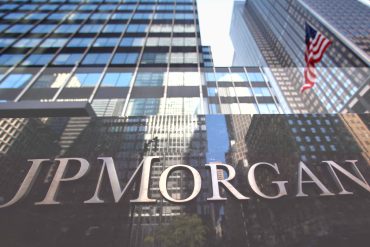 JPMorgan Warns of Stagflation as Investment Banking Fees Drop and Tech Reshapes Workforce