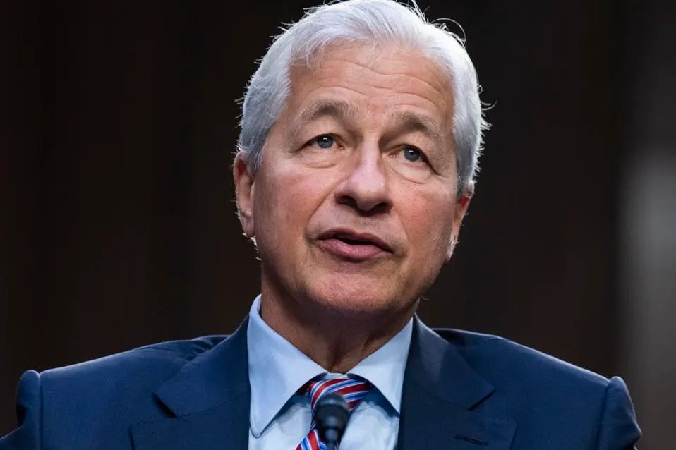 JPMorgan Warns of Stagflation as Investment Banking Fees Drop and Tech Reshapes Workforce