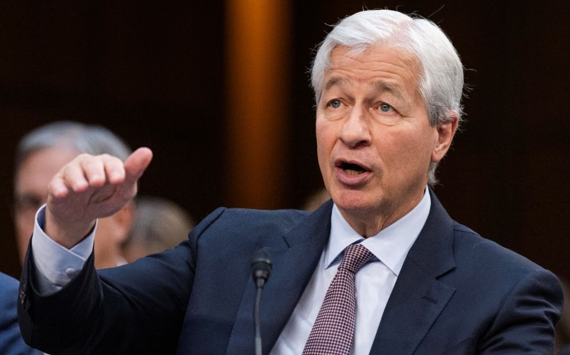 Jamie Dimon’s Crisis Warnings Boost JPMorgan’s Dominance as Strategy and Caution Drive Record Growth