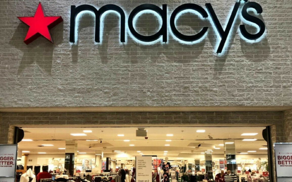 Macy’s Cuts Profit Outlook Amid Tariff Strain and Restructuring, But Beats Q1 Expectations