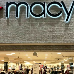Macy’s Cuts Profit Outlook Amid Tariff Strain and Restructuring, But Beats Q1 Expectations