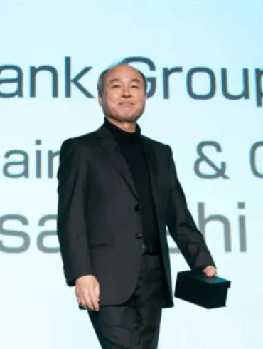 Masayoshi Son and Trump Back $300 Billion US-Japan Wealth Fund With Global Ambitions