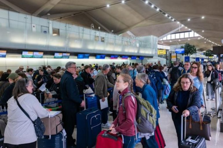 Mounting Outages and Flight Chaos Shake Confidence at Newark Airport as FAA Steps In