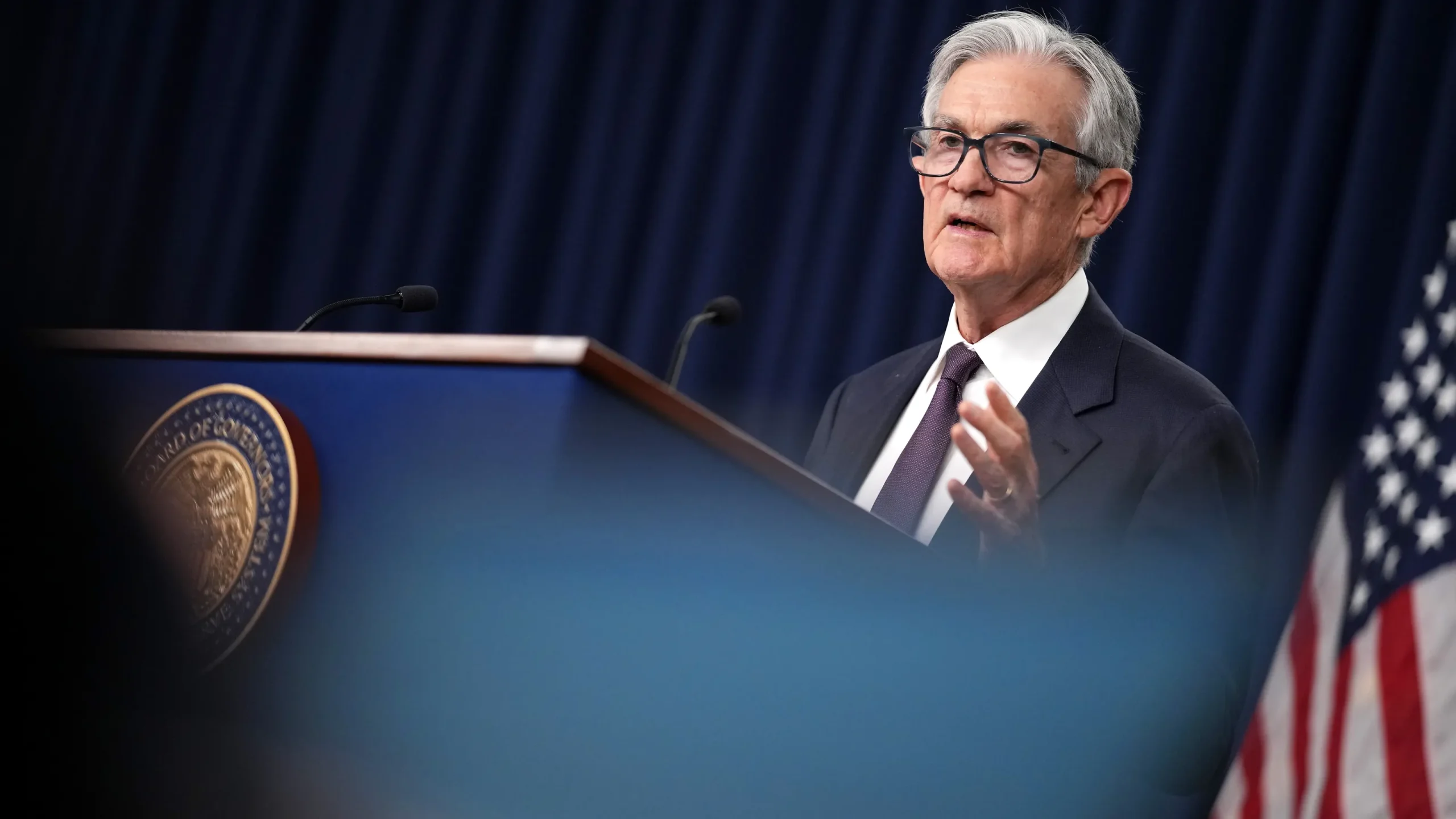 Powell Urges Princeton Grads to Defend Democracy as Fed Wins Independence Ruling