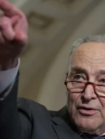 Senate Democrats Block GENIUS Act Over Trump Ties and Crypto Regulation Gaps