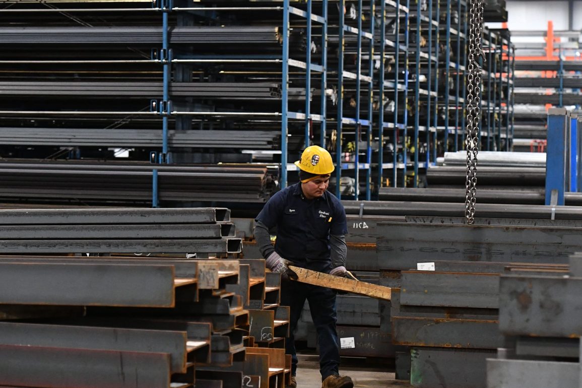 Short-Term Tariff Cut Fuels Long-Term Uncertainty as U.S. Small Businesses Stall Growth Plans