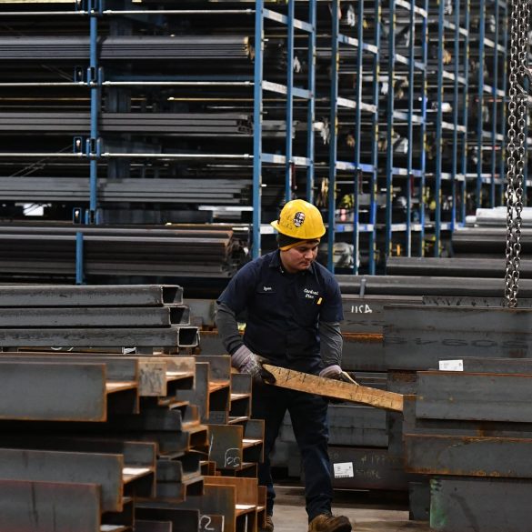Short-Term Tariff Cut Fuels Long-Term Uncertainty as U.S. Small Businesses Stall Growth Plans