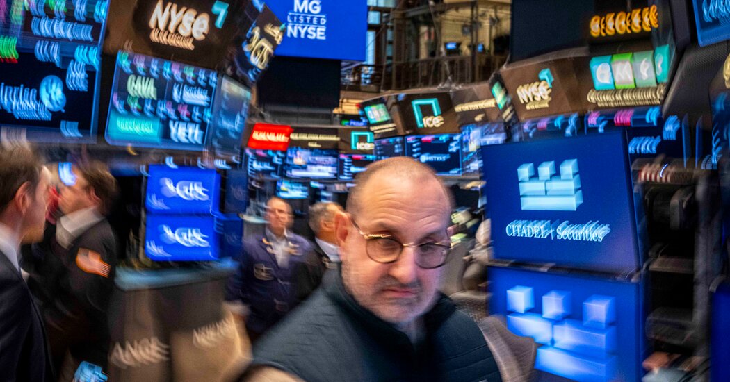 Short-Term Tariff Cut Fuels Long-Term Uncertainty as U.S. Small Businesses Stall Growth Plans