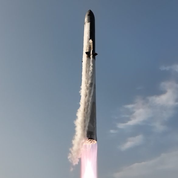 Starship’s Ninth Flight Ends in Setbacks as SpaceX Pushes Forward with Reusability Goals