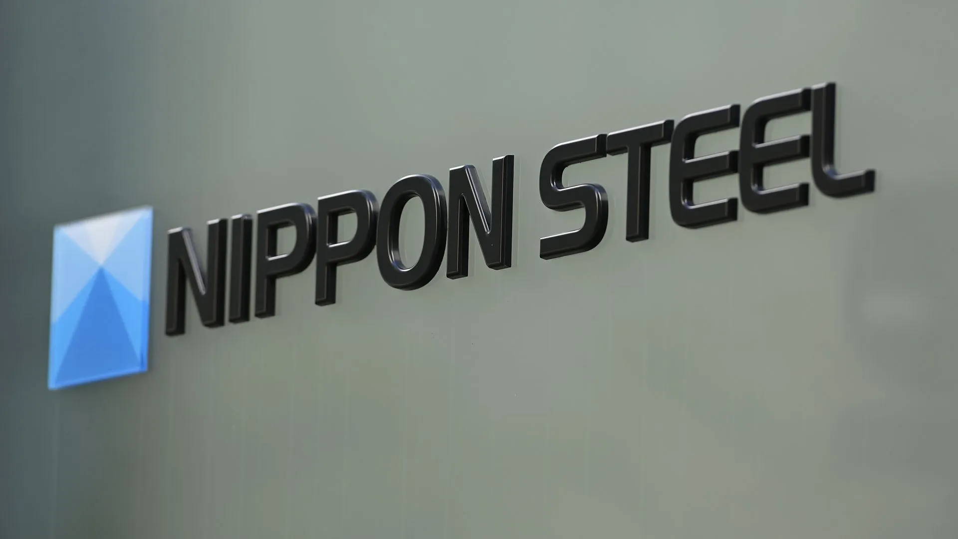 Trump Touts $14 Billion U.S. Steel–Nippon Deal Promising Jobs, Despite Security and Union Backlash