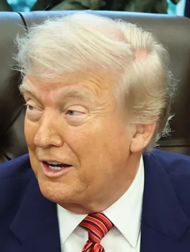 Trump Turns on Tim Cook as iPhone Tariff Threats Escalate Amid Rift Over Overseas Manufacturing