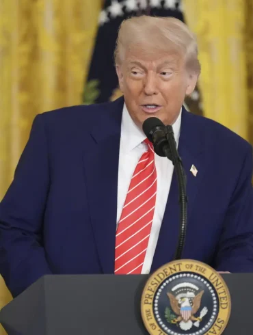 Trump Warns China Over Trade Deal Breach as Tariff Truce Breaks and Tech Tensions Rise