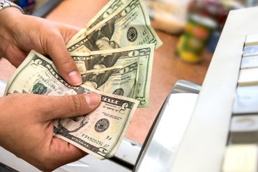 U.S. Inflation Hits Four-Year Low as Falling Prices Raise Concerns About Economic Slowdown