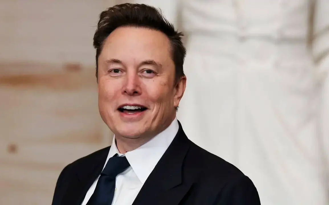 xAI Blames Rogue Employee for Grok Controversy as Musk’s Chatbot Sparks Political Backlash