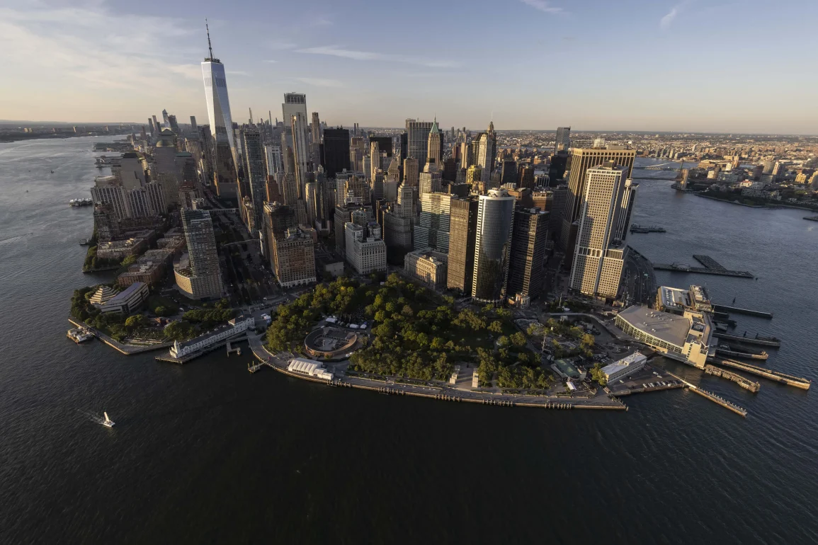 All 22 Major U.S. Banks Pass Softer 2025 Fed Stress Test Despite Private Credit Concerns