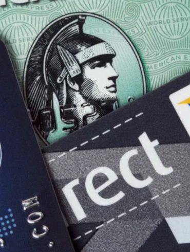 Credit Card Rates Climb Past 20% Even as Fed Cuts Fail to Slow Lenders