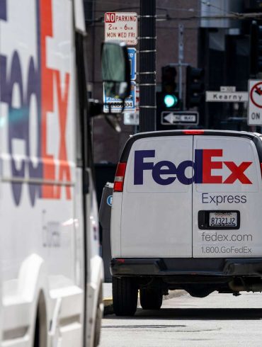 FedEx Tops Q4 Estimates and Cuts Record Costs but Stock Falls on Weak Outlook
