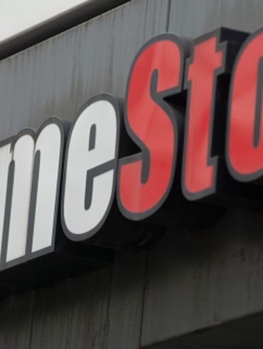 GameStop Stock Tumbles 23% as Bitcoin Gamble and Revenue Slump Rattle Investor Confidence