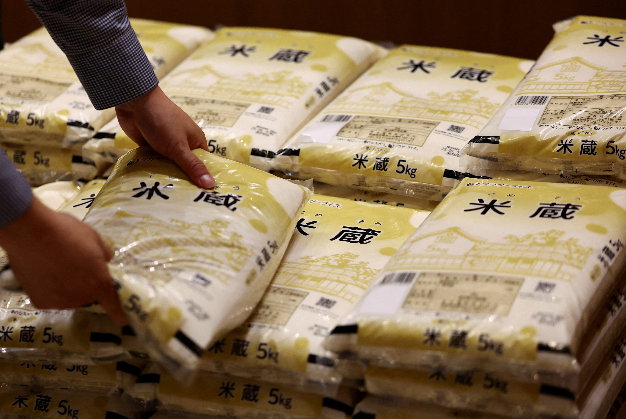 Japan’s Rice Price Surge Hits 50-Year High, Driving Inflation and Testing Recovery Plans