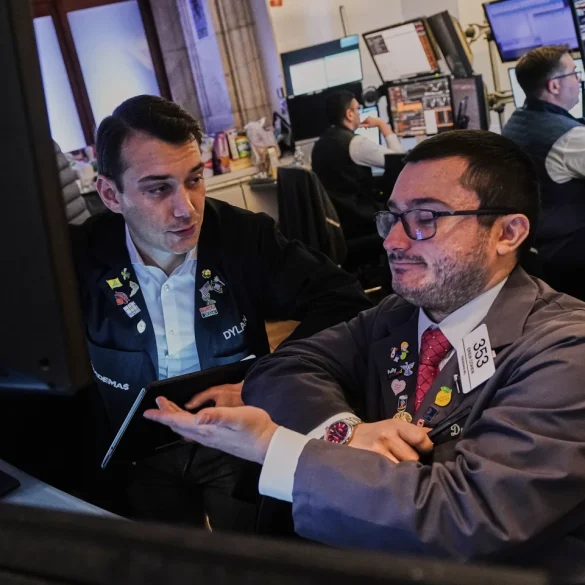 Markets Hold Steady as U.S.–China Trade Talks and Economic Data Keep Investors Cautious