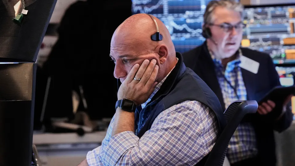 Markets Hold Steady as U.S.–China Trade Talks and Economic Data Keep Investors Cautious