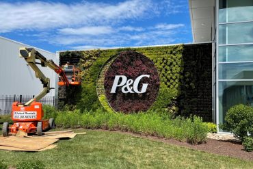 P&G to Cut 7,000 Jobs and Raise Prices as Tariff Pressures Reshape Strategy