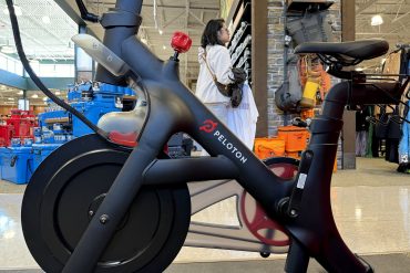 Peloton Enters Resale Market with Repowered Platform, Offering AI Pricing and Seller Incentives