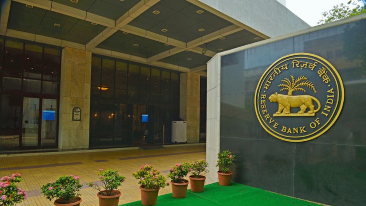 RBI Slashes Interest Rates to 5.5% as Growth Slows and Inflation Dips to Six-Year Low