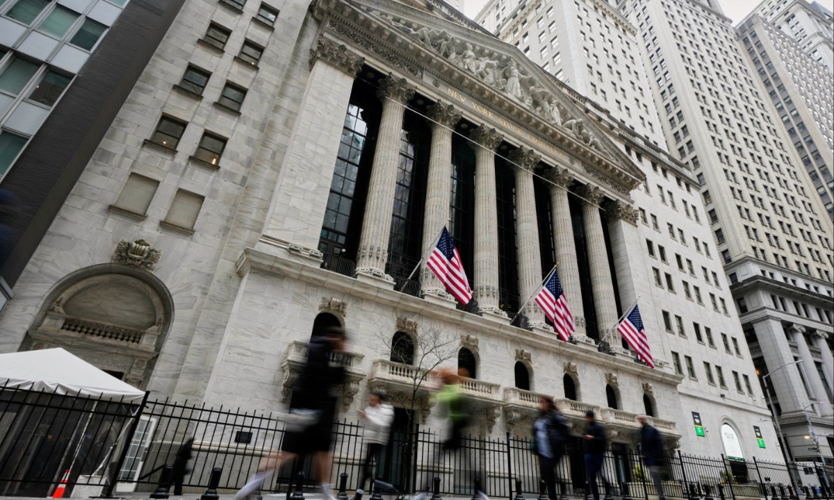 Rising U.S. Debt Fuels Global Financial Strain, Crowds Out Capital for Emerging Markets