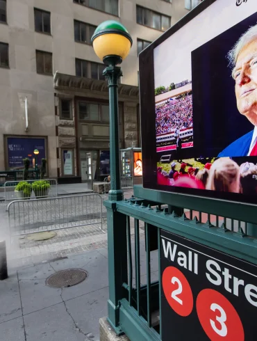S&P 500 Hits Record High as AI Surge Lifts Markets Amid Tariff and Trade Uncertainty