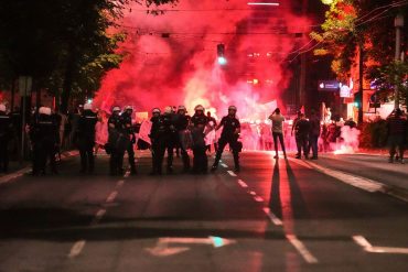 Serbia Erupts in Record Protest as 140,000 Demand Vucic’s Resignation and Early Elections Amid Unrest