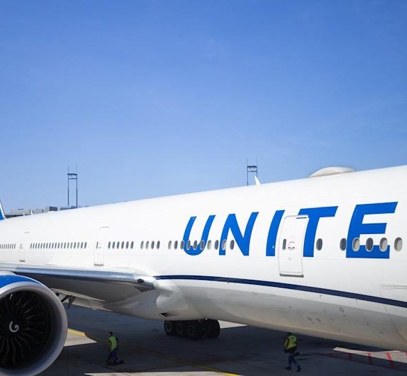 Starlink Rollout Hits Snag on United Jets as Antenna Fixes Begin