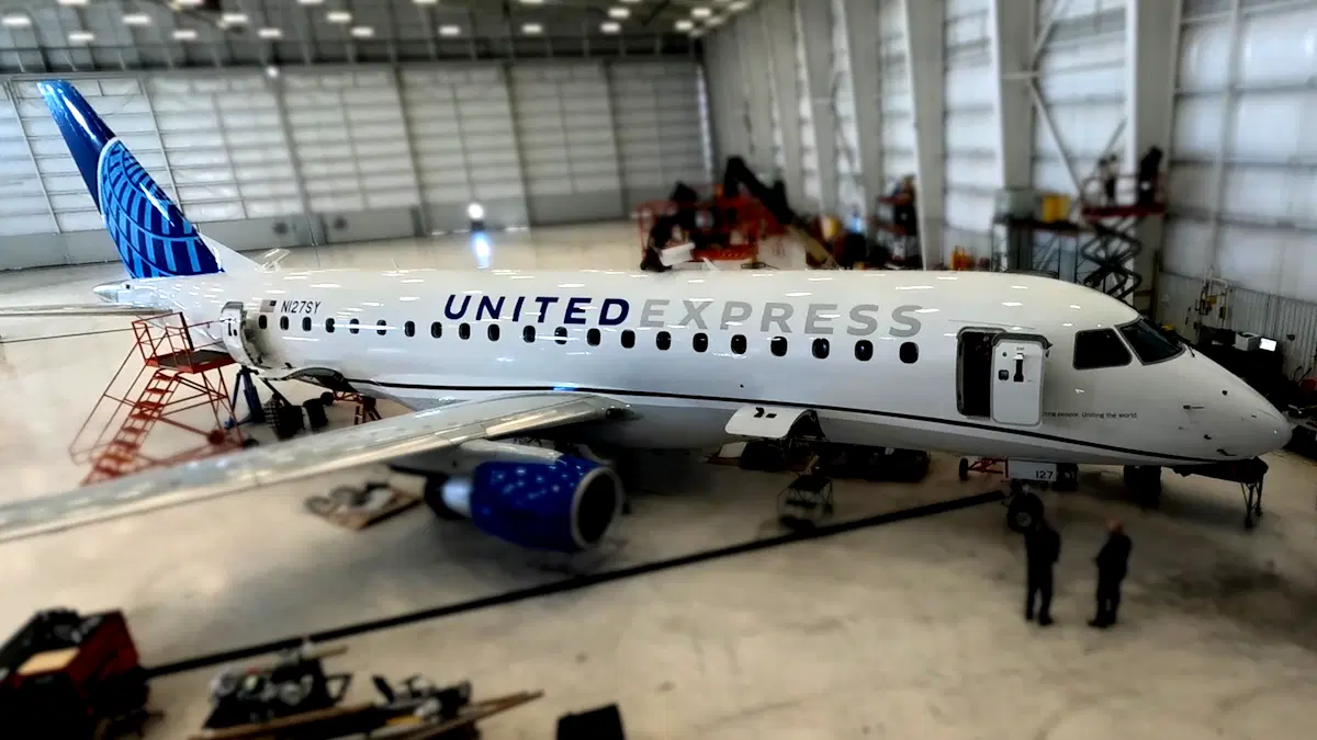 Starlink Rollout Hits Snag on United Jets as Antenna Fixes Begin