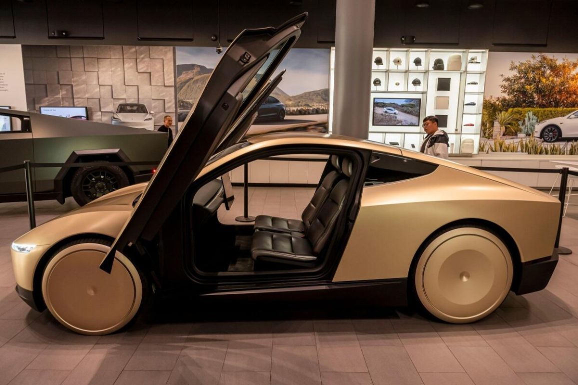 Tesla Launches First Paid Robotaxi Pilot in Austin, Testing Bold Promises Against Harsh Reality