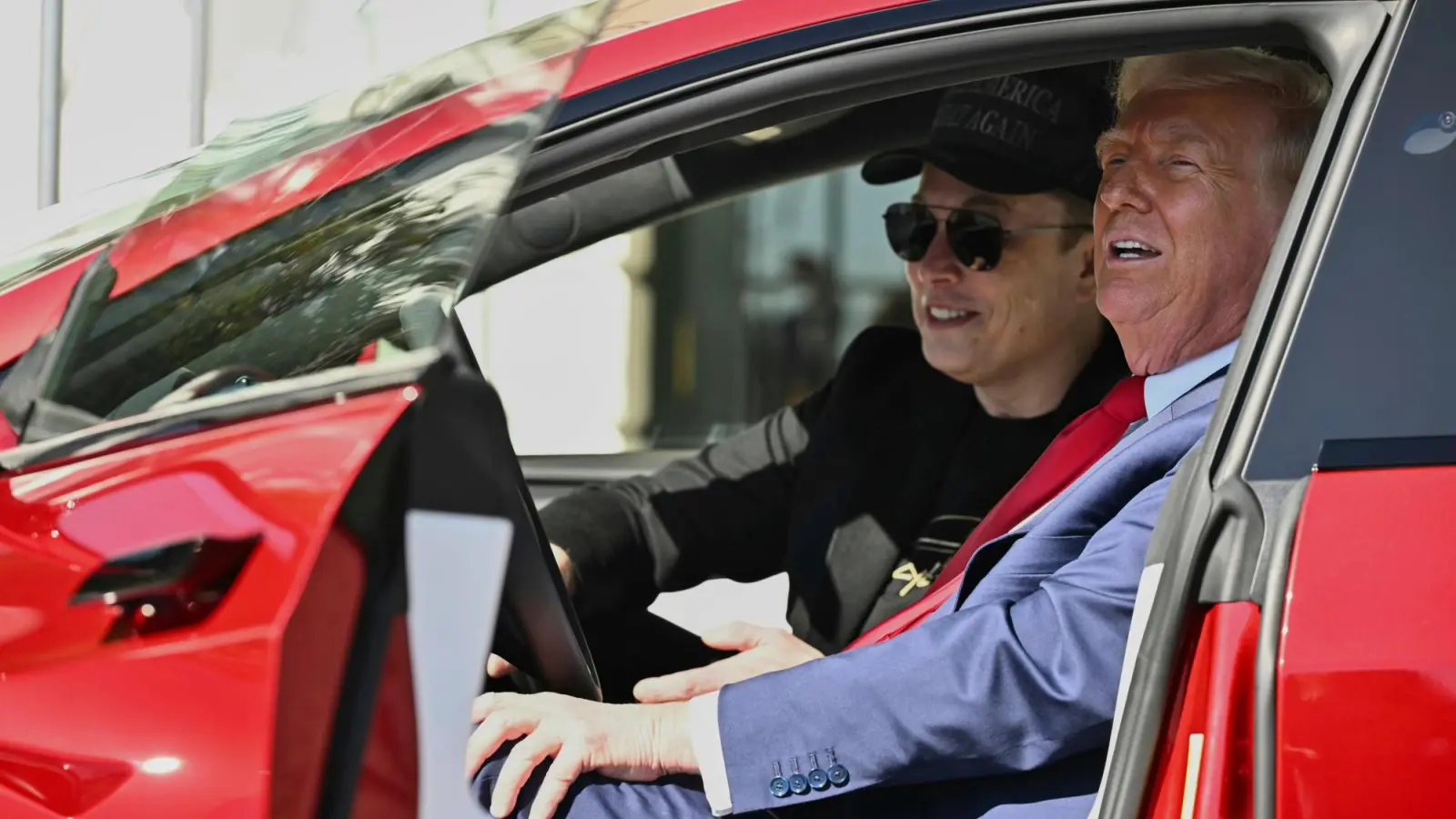 Tesla Shares Plunge 14% as Trump-Musk Feud Sparks Fears of Political Retaliation and Lost Billions