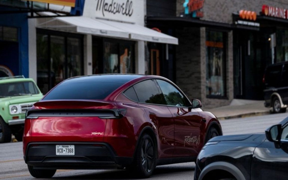 Tesla’s Robotaxi Launch Marred by Safety Lapses and Traffic Violations as Regulatory Scrutiny Mounts