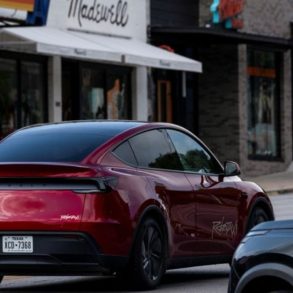 Tesla’s Robotaxi Launch Marred by Safety Lapses and Traffic Violations as Regulatory Scrutiny Mounts
