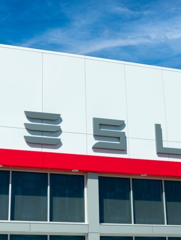 Texas Lawmakers Push Tesla to Delay Robotaxi Launch Amid New Safety Rules and Federal Scrutiny